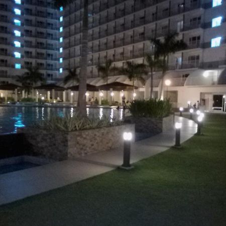 Condo At Shell Residences Manila Esterno foto