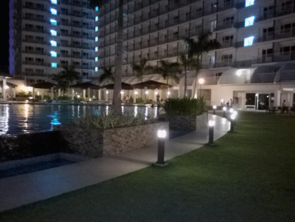 Condo At Shell Residences Manila Esterno foto