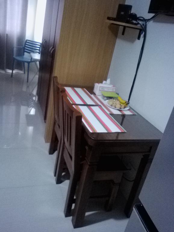 Condo At Shell Residences Manila Esterno foto
