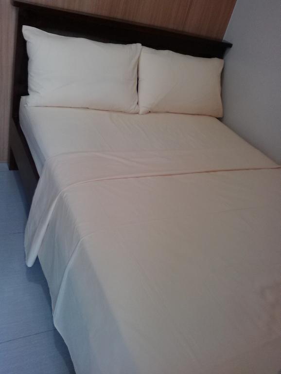 Condo At Shell Residences Manila Esterno foto
