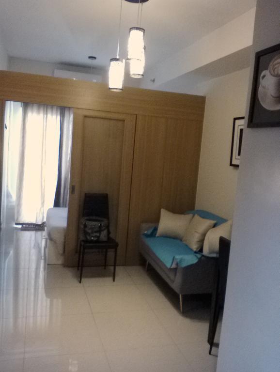 Condo At Shell Residences Manila Esterno foto