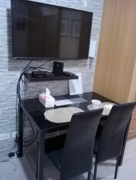 Condo At Shell Residences Manila Esterno foto