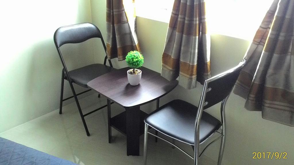 Condo At Shell Residences Manila Esterno foto